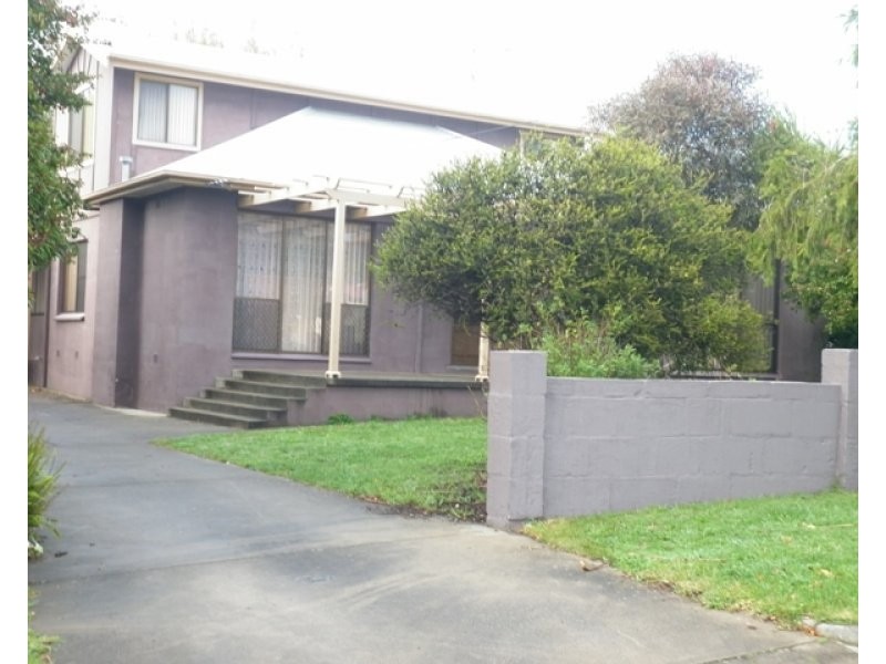 13 ROBINSON STREET, Mount Gambier SA 5290