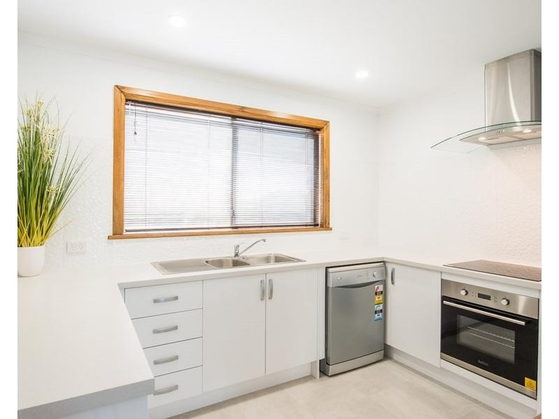 13 HELPMANN AVENUE, Mount Gambier SA 5290