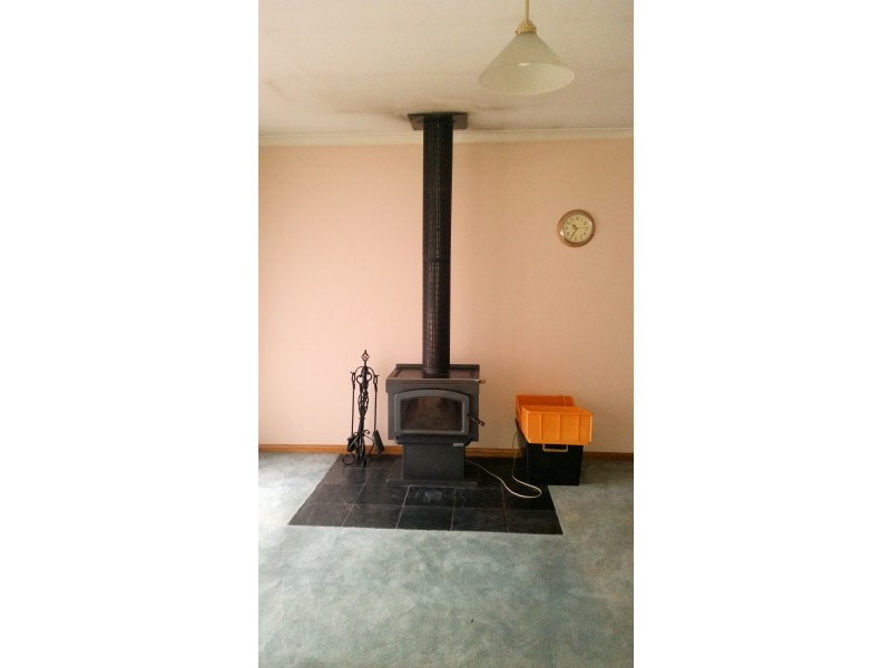 18 Balambool Ave, Mount Gambier SA 5290