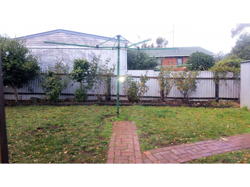 18 Balambool Ave, Mount Gambier SA 5290