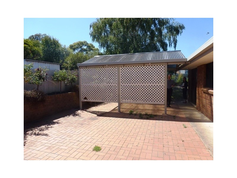 18 Balambool Ave, Mount Gambier SA 5290