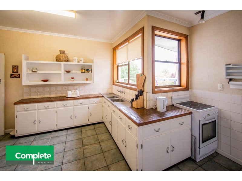 16 Sunnyside Drive, Mount Gambier SA 5290