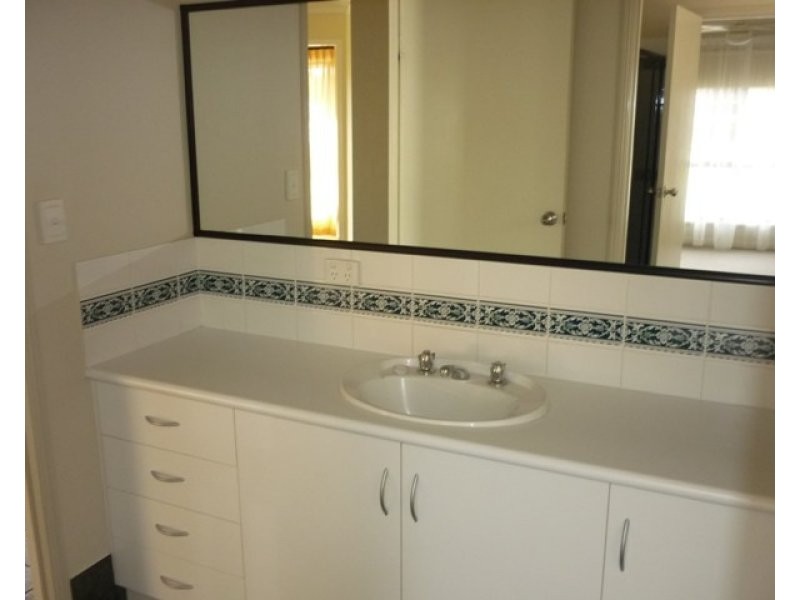 34 YEATES STREET, Mount Gambier SA 5290