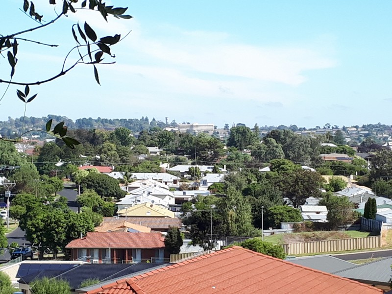 27 SINCLAIR STREET, Mount Gambier SA 5290