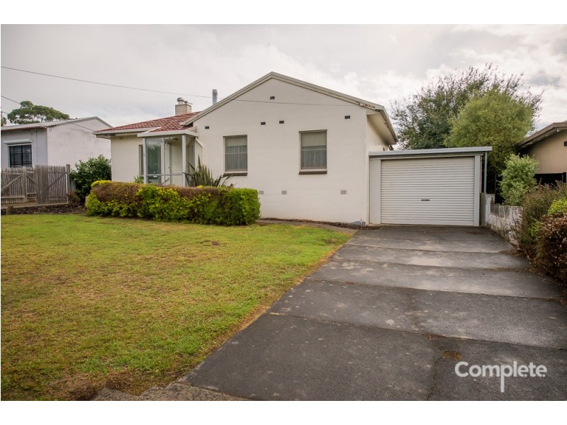 10 STRANGWAYS STREET, Mount Gambier SA 5290