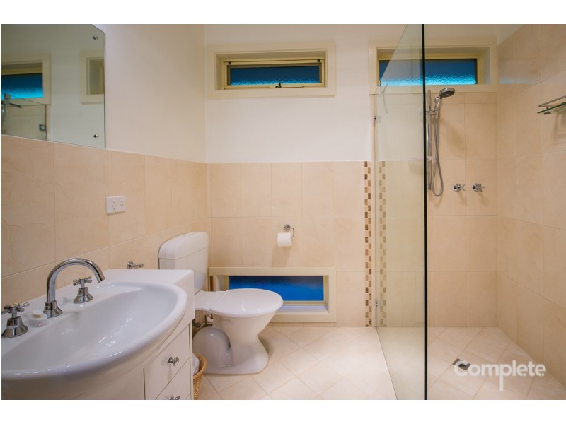 6 CALVARY ROAD, Mount Gambier SA 5290