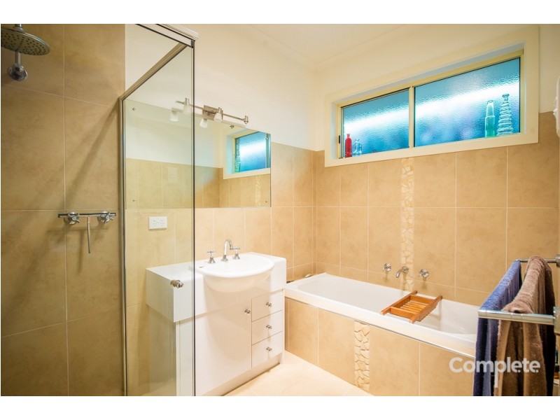 6 CALVARY ROAD, Mount Gambier SA 5290