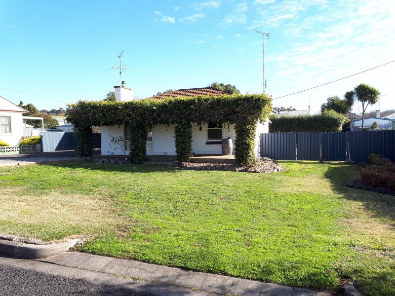 8 COORARA AVENUE, Mount Gambier SA 5290