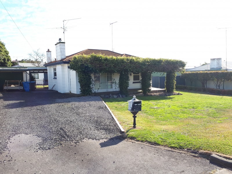 8 COORARA AVENUE, Mount Gambier SA 5290