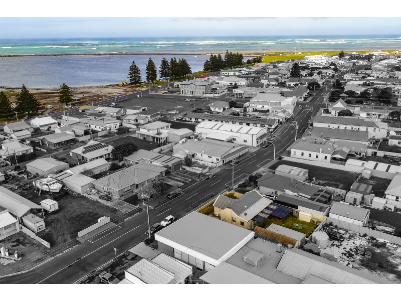 30 MEYLIN STREET, Port Macdonnell SA 5291