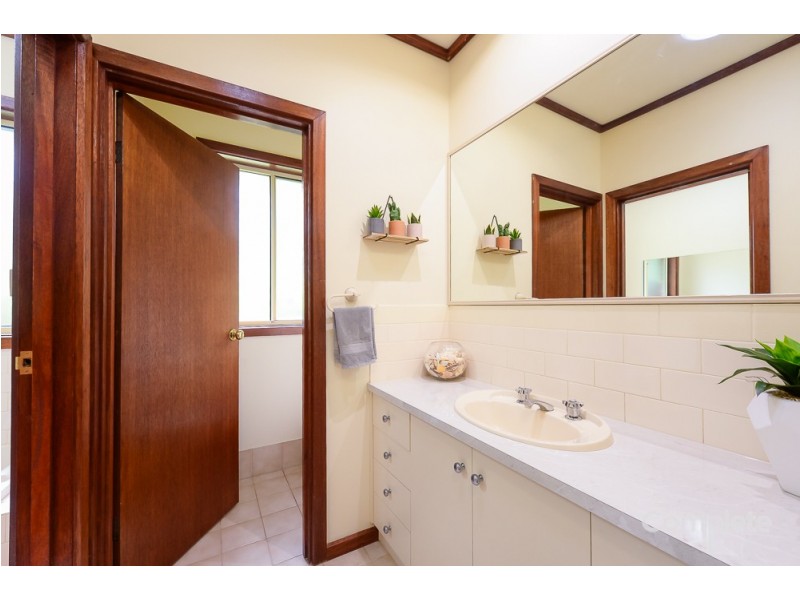 12 TAWARRI CRESCENT, Mount Gambier SA 5290