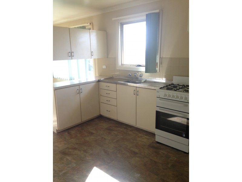 33 Hayes Crescent, Mount Gambier SA 5290