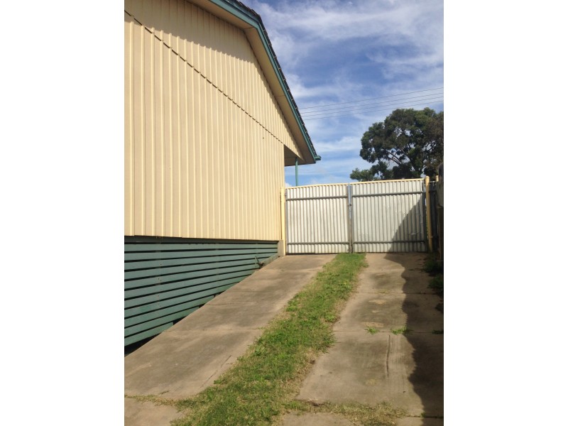 33 Hayes Crescent, Mount Gambier SA 5290