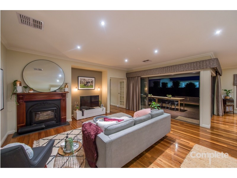 17 GREENRIDGE DRIVE, Mount Gambier SA 5290