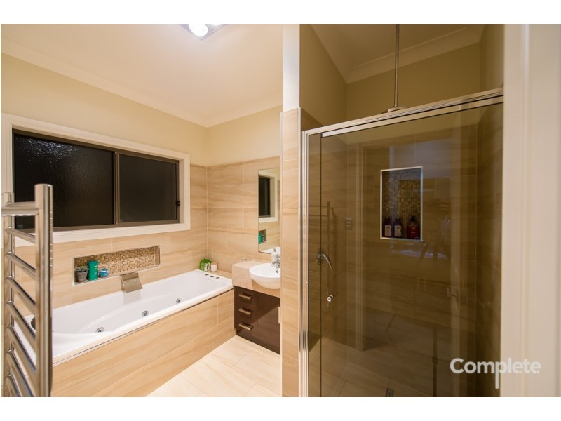 17 GREENRIDGE DRIVE, Mount Gambier SA 5290