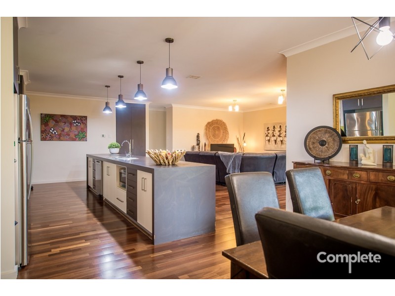 3 OAKRIDGE CRESCENT, Mount Gambier SA 5290