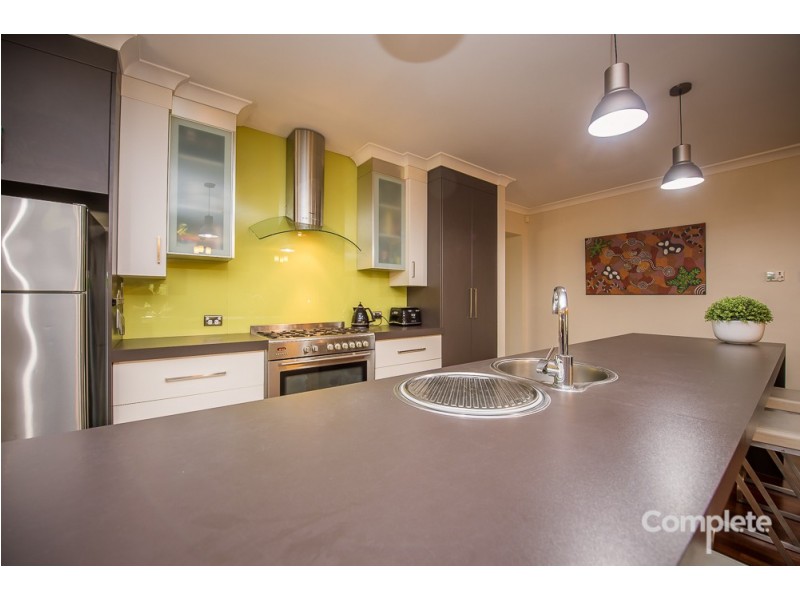 3 OAKRIDGE CRESCENT, Mount Gambier SA 5290