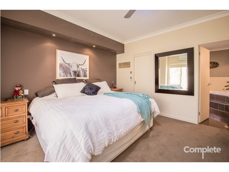 3 OAKRIDGE CRESCENT, Mount Gambier SA 5290