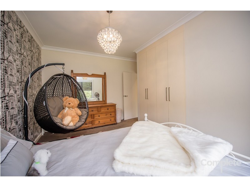 3 OAKRIDGE CRESCENT, Mount Gambier SA 5290