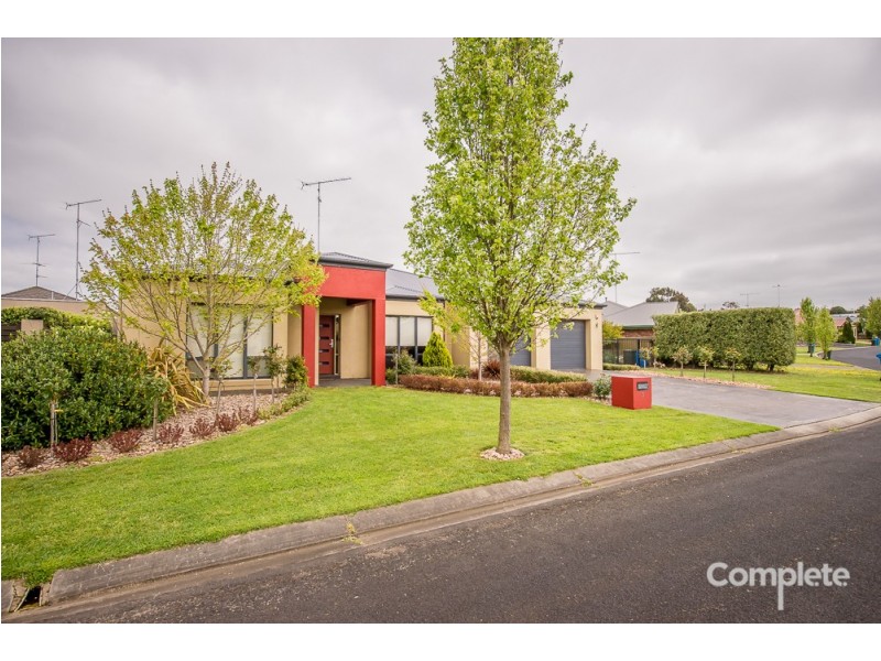 3 OAKRIDGE CRESCENT, Mount Gambier SA 5290