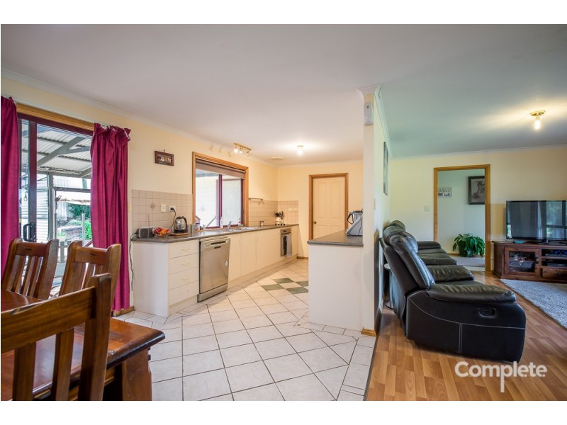 2 BILL JAMES COURT, Compton SA 5291