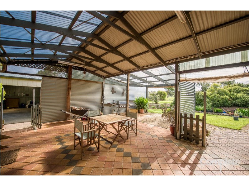 2 BILL JAMES COURT, Compton SA 5291