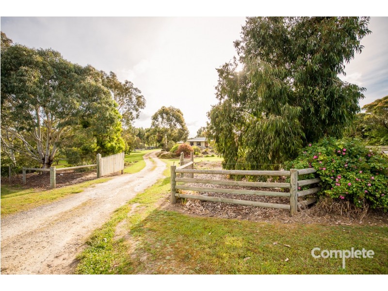 2 BILL JAMES COURT, Compton SA 5291