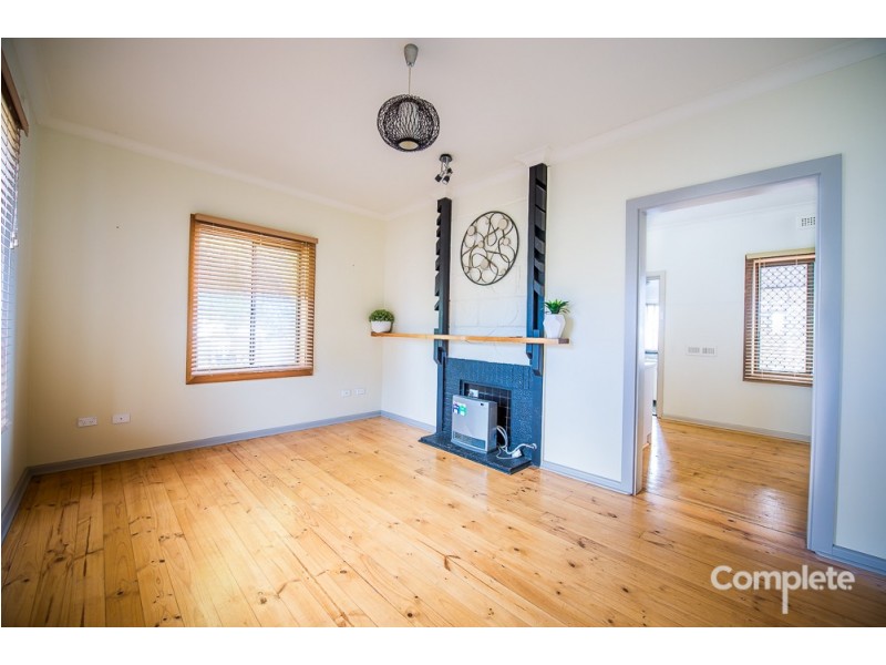 49 LAKE TERRACE EAST, Mount Gambier SA 5290