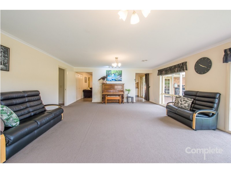 27 KING GROVE, Mount Gambier SA 5290