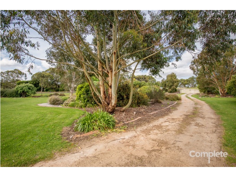 2 BILL JAMES COURT, Compton SA 5291
