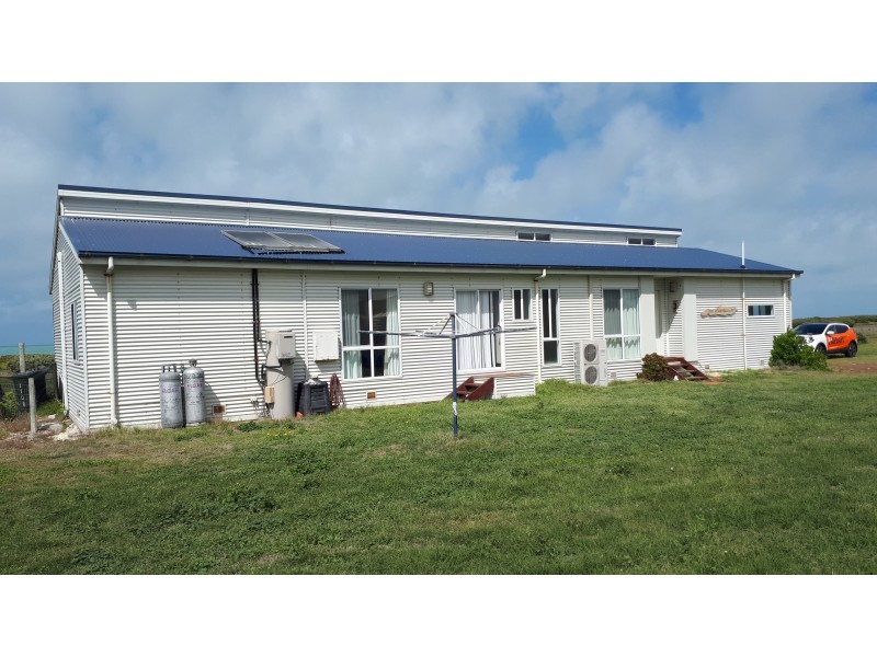 1108 EIGHT MILE CREEK ROAD, Eight Mile Creek SA 5291