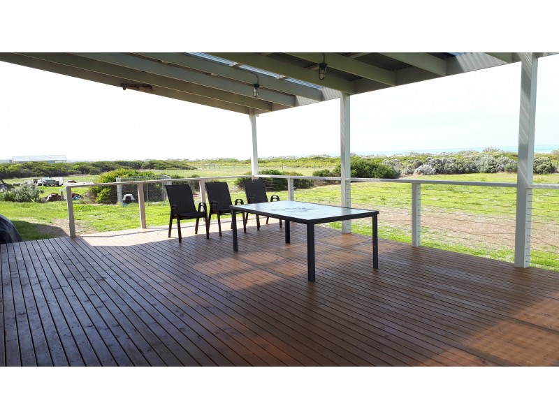 1108 EIGHT MILE CREEK ROAD, Eight Mile Creek SA 5291