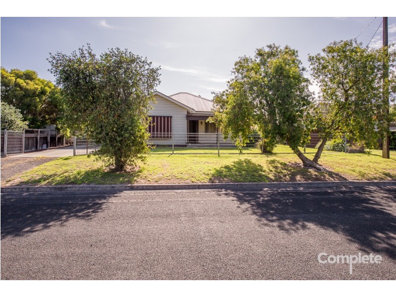 4 COWELL STREET, Tarpeena SA 5277