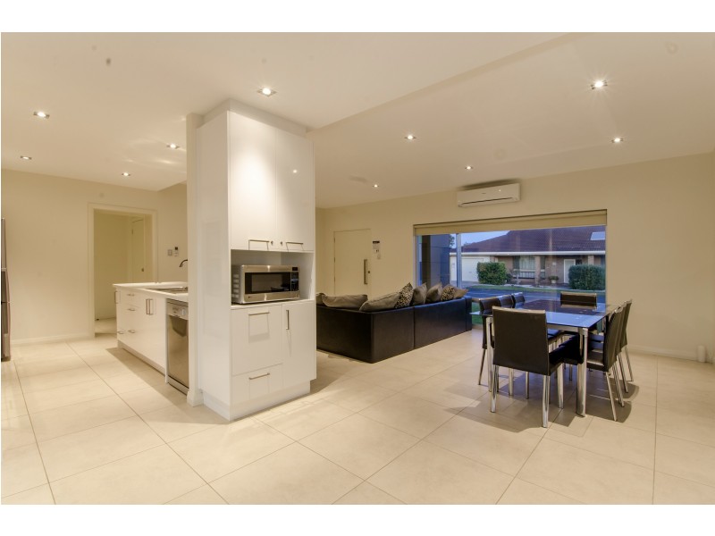 86 MEYLIN STREET, Port Macdonnell SA 5291