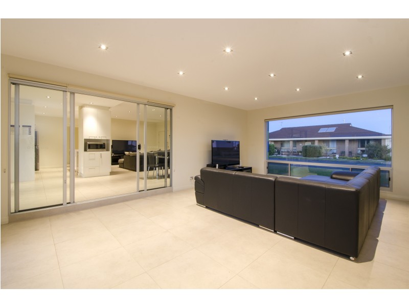 86 MEYLIN STREET, Port Macdonnell SA 5291