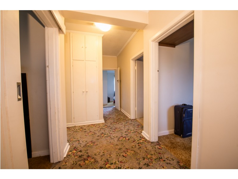 8 Umpherston Street, Mount Gambier SA 5290