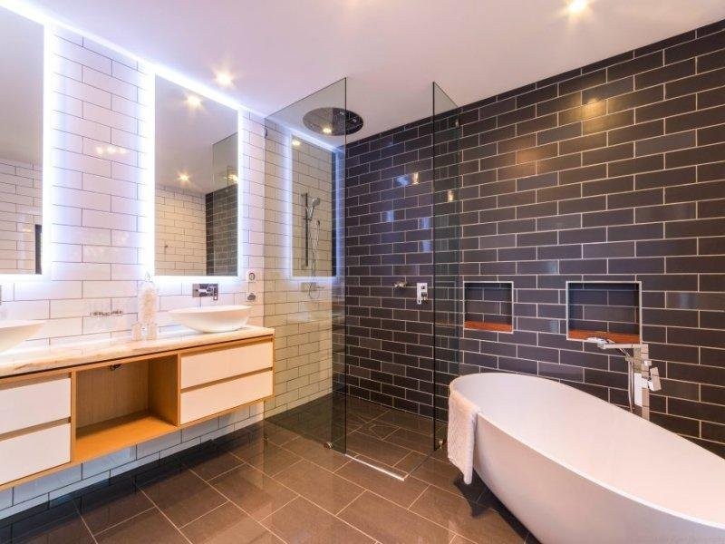 12 Neptune Court, Surfers Paradise QLD 4217