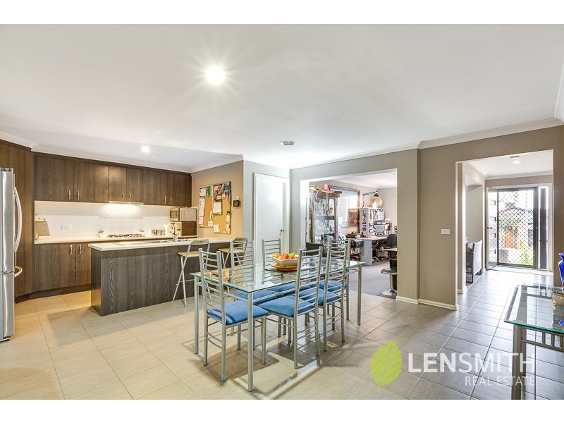 21 Lone Pine Square, Bacchus Marsh VIC 3340