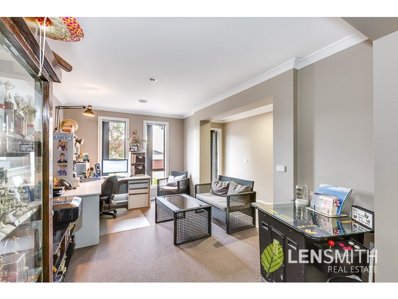 21 Lone Pine Square, Bacchus Marsh VIC 3340