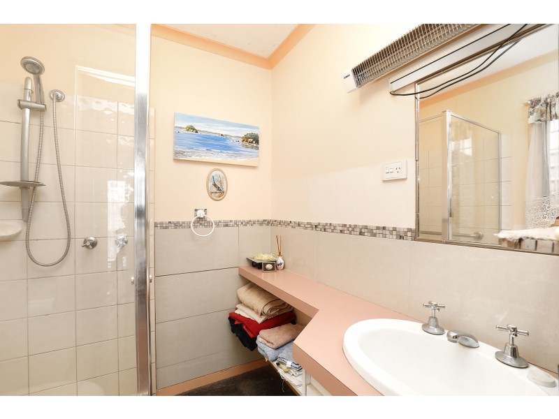 70 Holts Lane, Bacchus Marsh VIC 3340