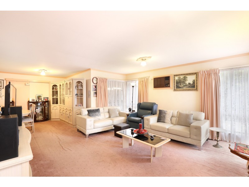 70 Holts Lane, Bacchus Marsh VIC 3340