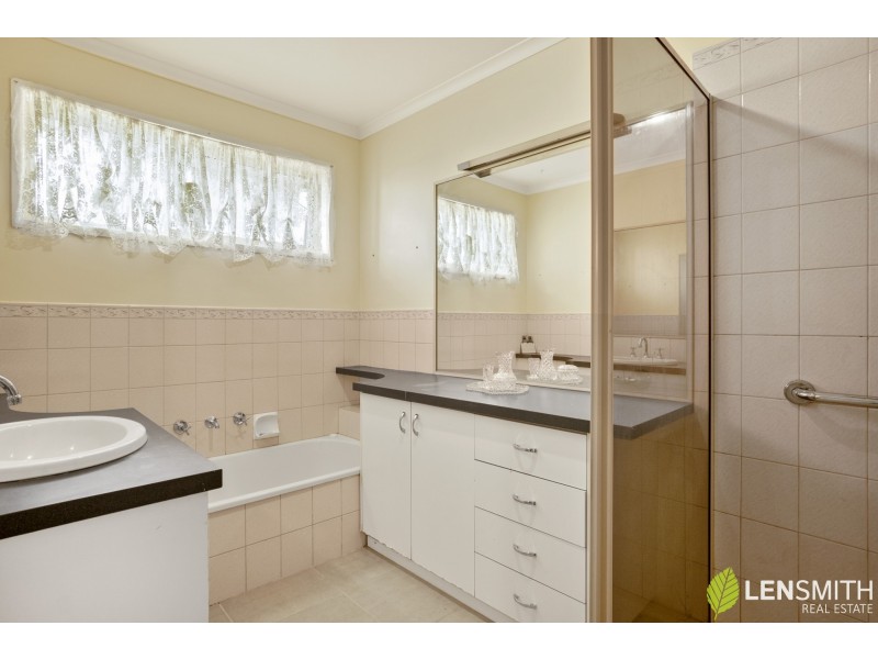 2 Pike Place, Bacchus Marsh VIC 3340