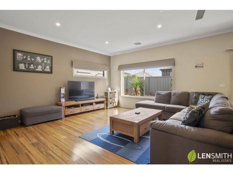 9 Mimulus Road, Bacchus Marsh VIC 3340