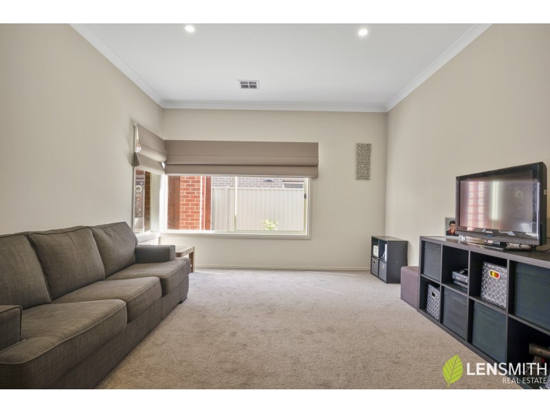 9 Mimulus Road, Bacchus Marsh VIC 3340