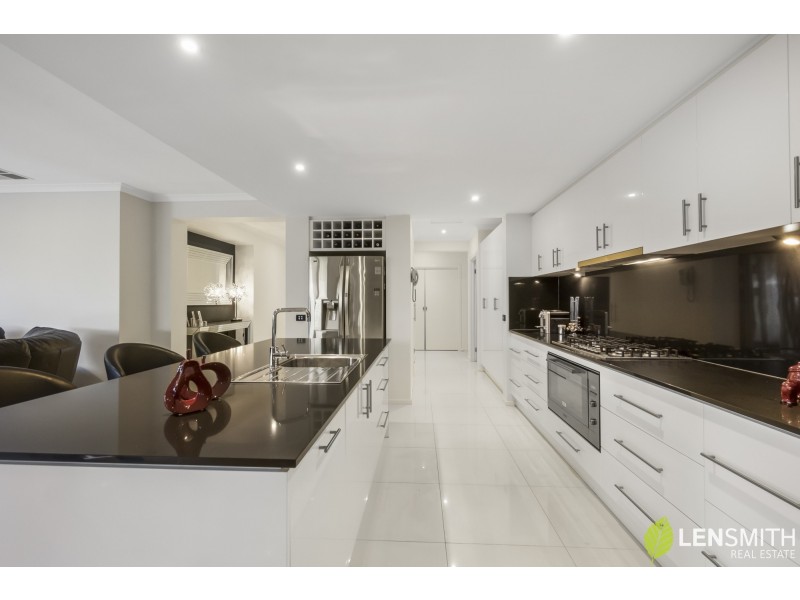 6 Iredell Court, Bacchus Marsh VIC 3340