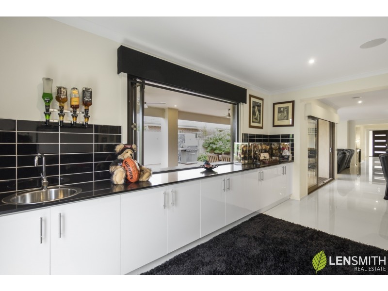 6 Iredell Court, Bacchus Marsh VIC 3340