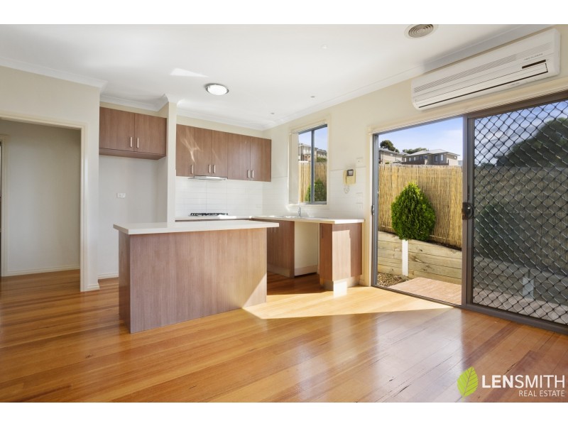 2/10 Fredrick Street, Darley VIC 3340