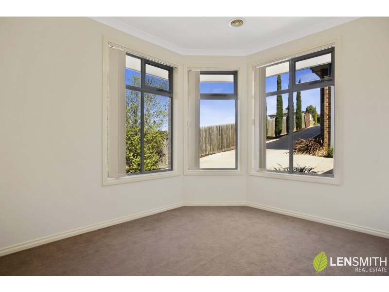 2/10 Fredrick Street, Darley VIC 3340