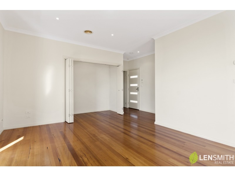 2/10 Fredrick Street, Darley VIC 3340