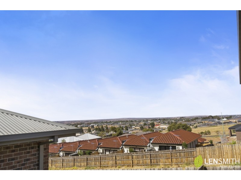 2/10 Fredrick Street, Darley VIC 3340